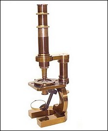 Microscope with polarizing attachments: Stativ I, Carl Zeiss, Jena, 1351 / 2259. c. 1874