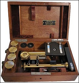 E. Leitz, New York and bears the serial # 53059. Leitz Travelling Microscope c. 1900