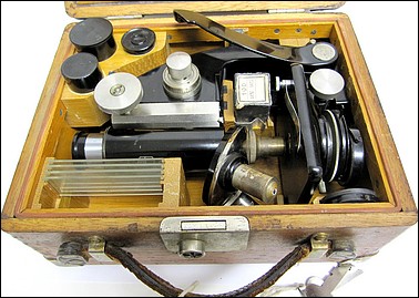 Carl Zeiss, Jena, No. 204027. The Travelling Microscope. c.1929