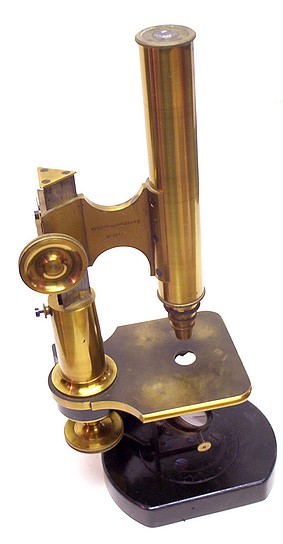 >C. Kellner in Wetzlar, Belthle and Rexroth, No. 452. Large microscope model