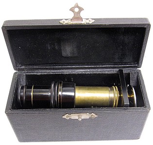 Bausch & Lomb Optical Co., Rochester N.Y. U.S.A., #162120, c. 1923. The No. 40 Model Pocket Microscope stored in its case.