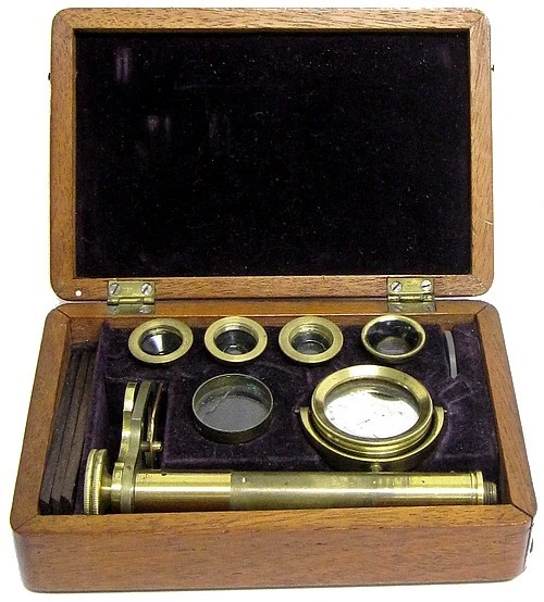 Case mounted English Botanical Microscope, c. 1840
