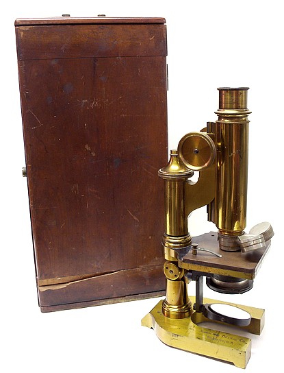  Gundlach Optical Co., Rochester, N.Y. Continental style microscope, c. 1895