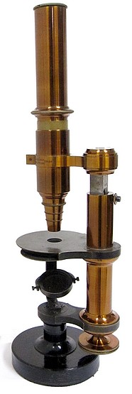 C. Kellner's nachfolger, FR. Belthle in Wetzlar, No. 829, c. 1866. Small model microscope. (Model 3a, Kleines Mikroskop)