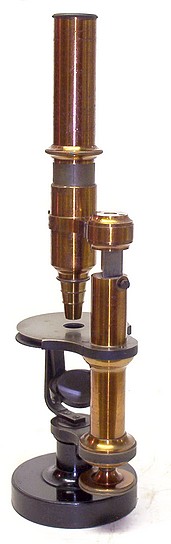 Kellner's nachfolger, FR. Belthle in Wetzlar, No. 945, c. 1866. Small model microscope