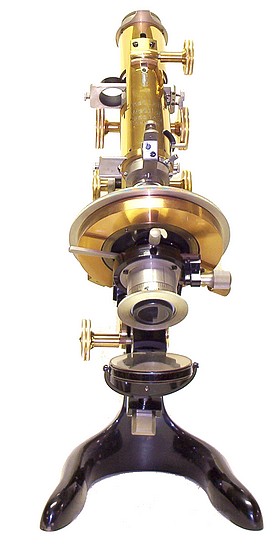 E. Leitz Wetzlar No. 221090. The CM Model Petrological Microscope. c. 1923