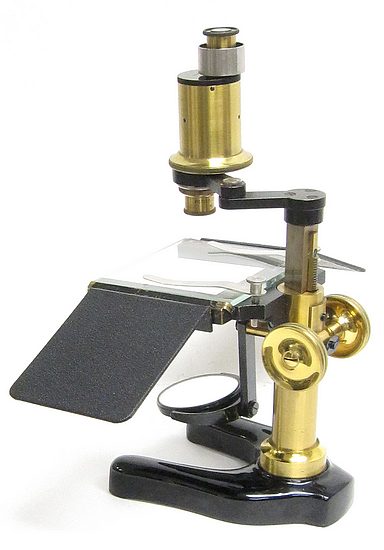 E. Leitz, Wetzlar.Large preparation (dissecting) microscope with erecting prism. Model W, c. 1925