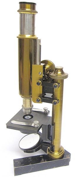 E. Leitz, Wetzlar; serial # 63056. Small Travelling Microscope, c. 1902