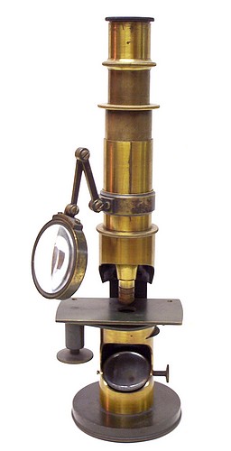 E. Hartnack, sucr. G. Oberhaeuser, Place Dauphene 21, Paris. #4684. Small drum microscope, c. 1863