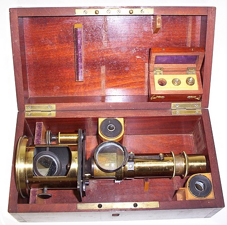 Nachet Opticien, rue des Grands Augustins, Paris. Drum microscope