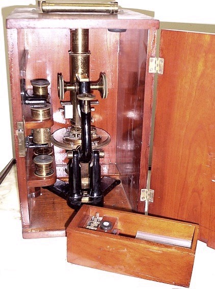 Bausch & Lomb Optical Co. #4541. -The Williams Petrological- microscope, c.1888